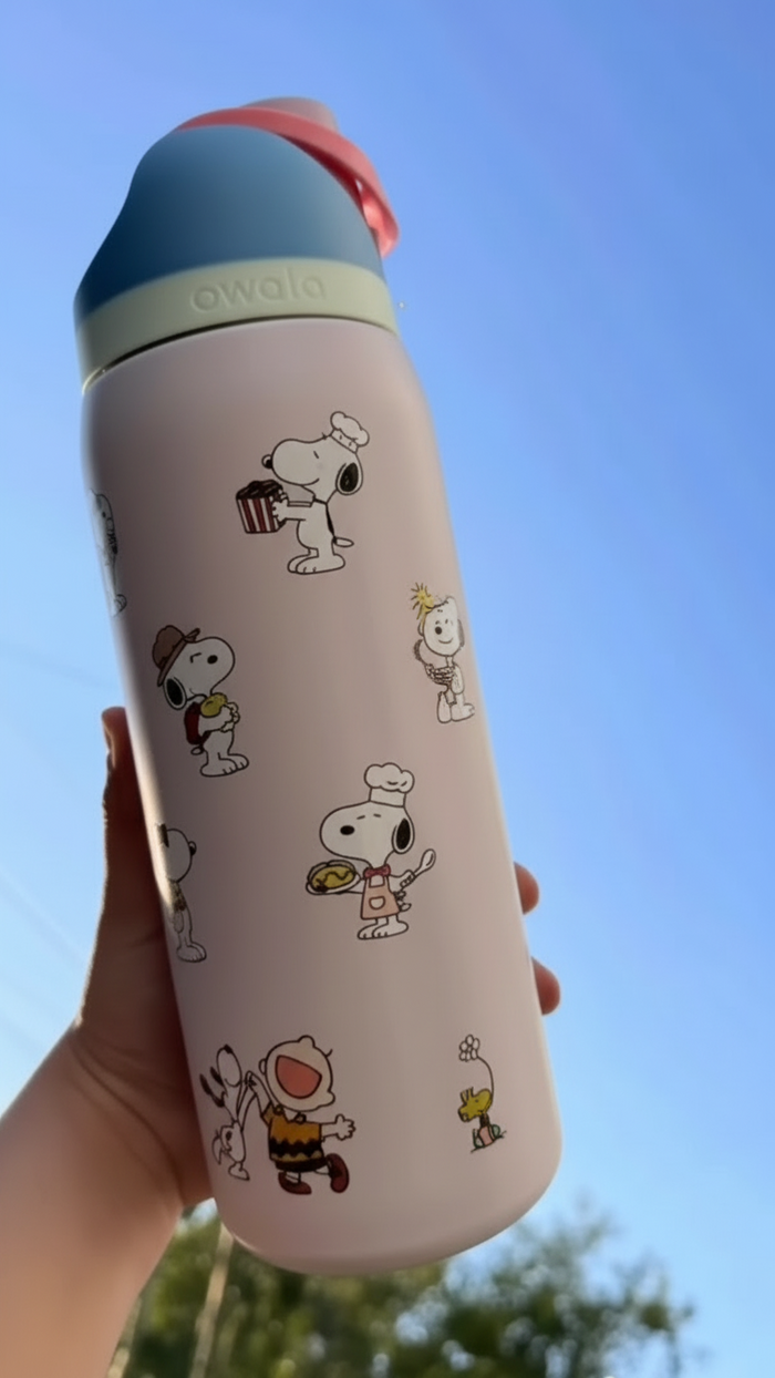 Snoopy 32oz FreeSip Water Bottle